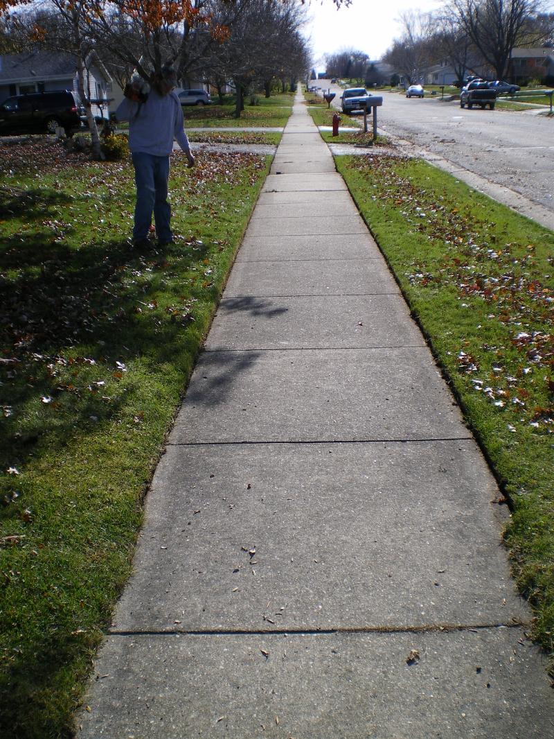 Landscape Maintance,Sidewalk edging, Property Maintance, Lawn Care